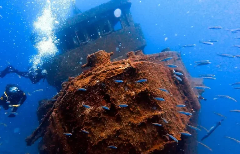 Explorando el Pecio de El Peñón